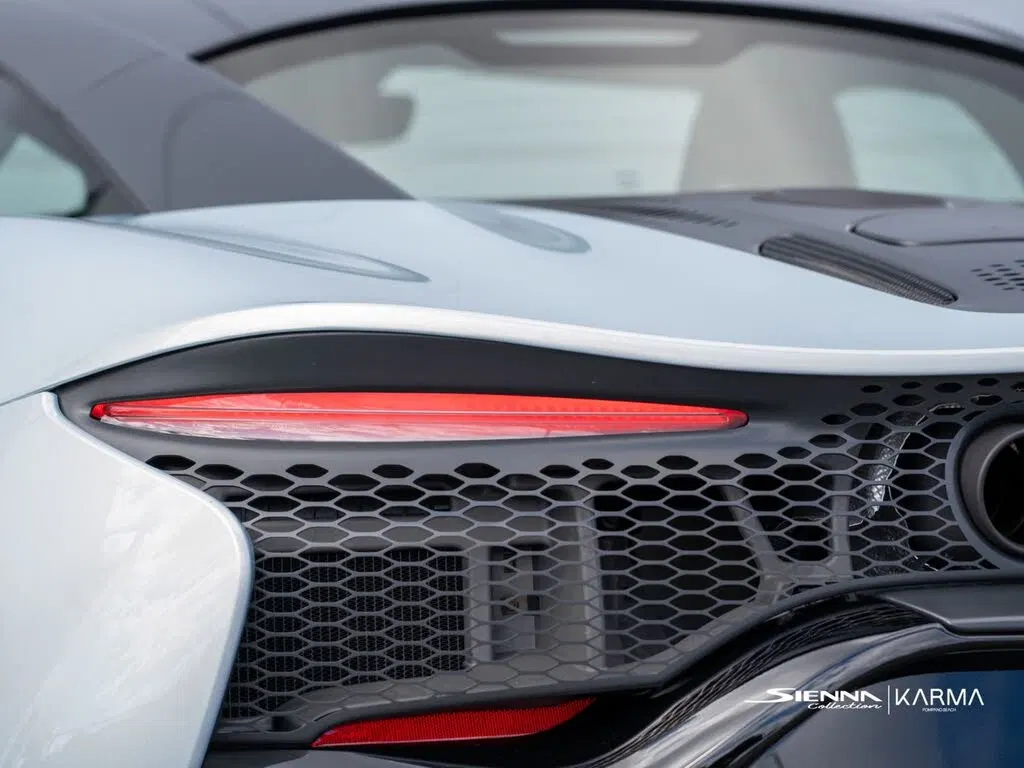 2023 McLaren Artura RWD
