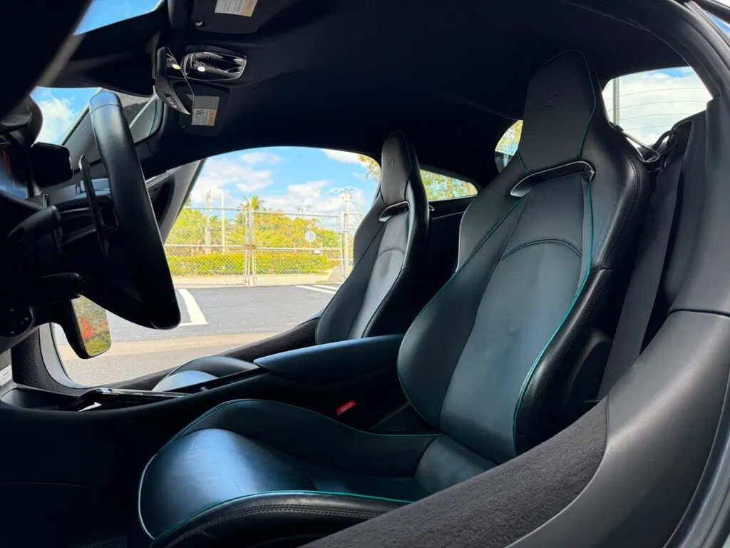 2023 McLaren Artura RWD