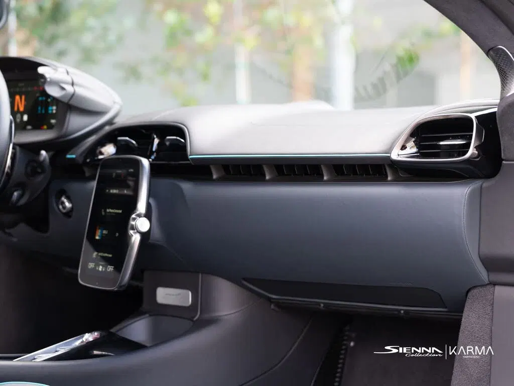 2023 McLaren Artura RWD