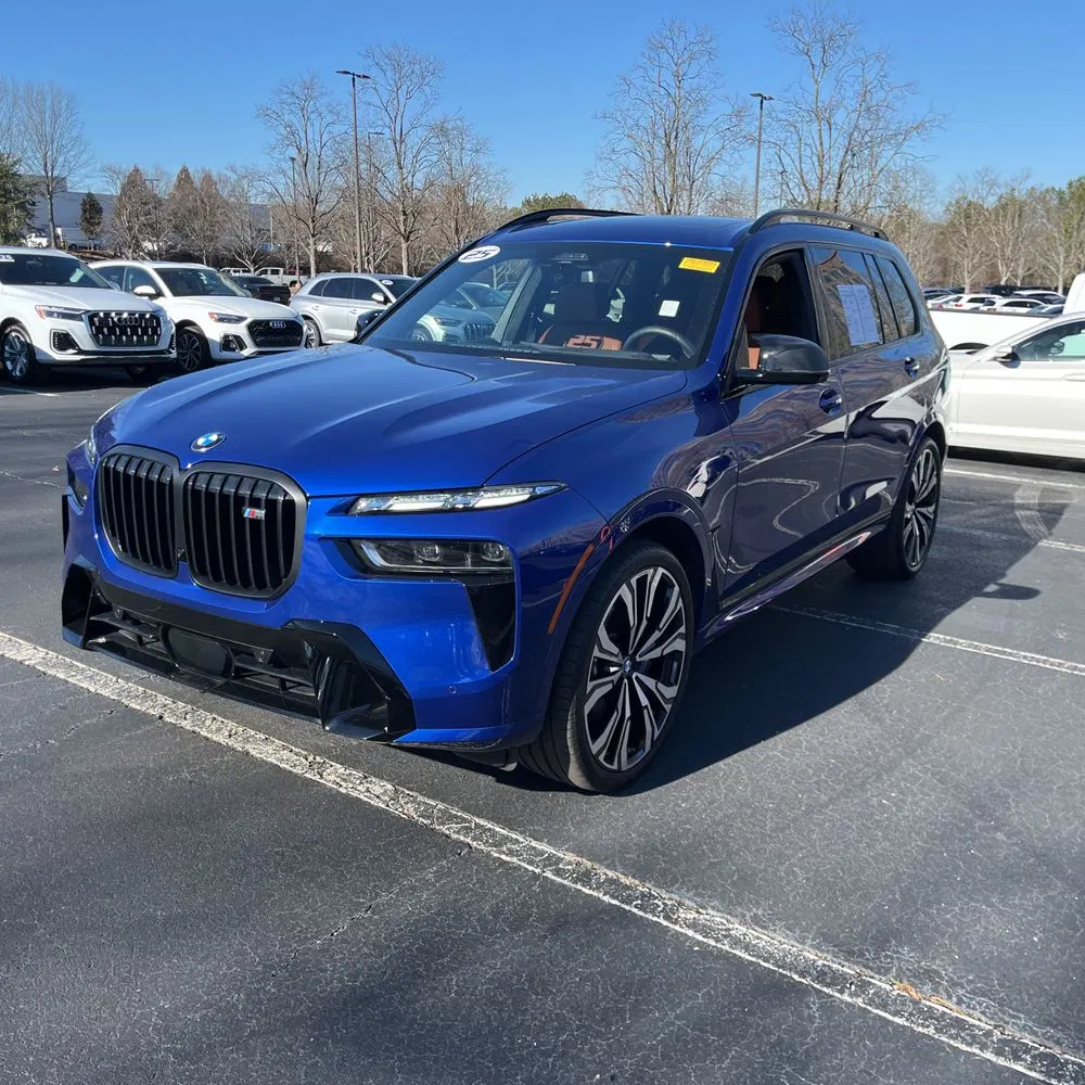 2025 BMW X7 M60i