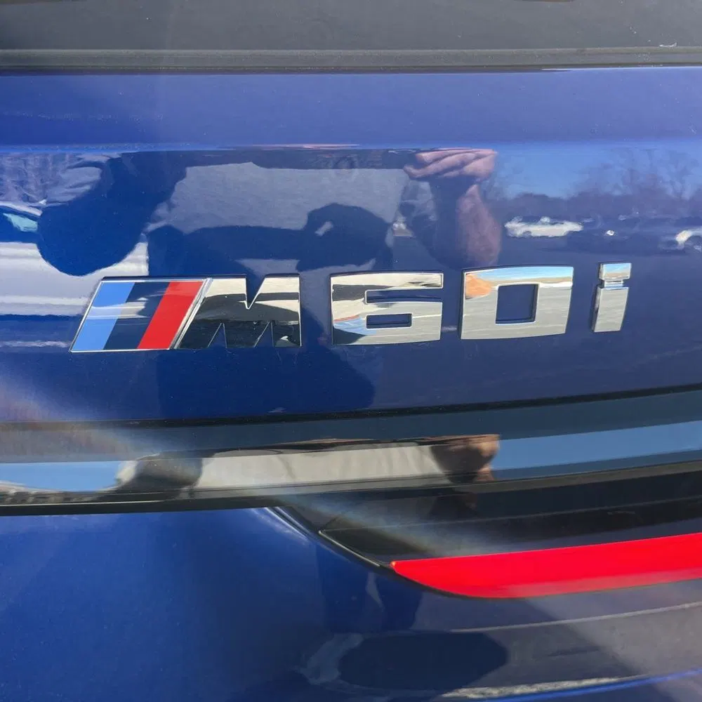 2025 BMW X7 M60i