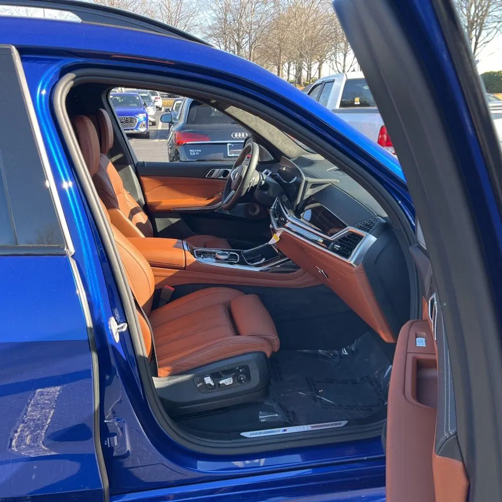2025 BMW X7 M60i