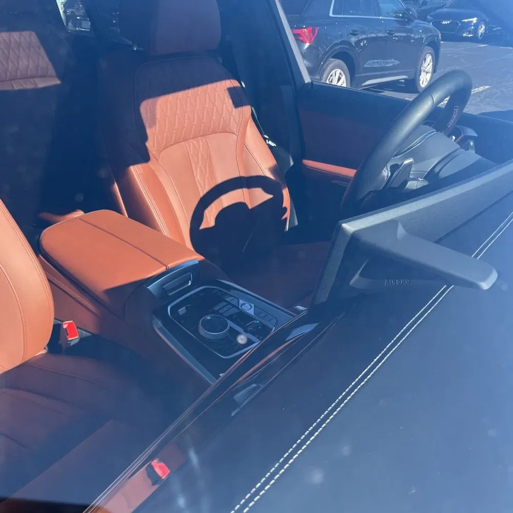 2025 BMW X7 M60i