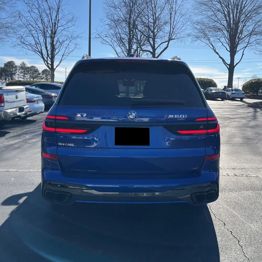 2025 BMW X7 M60i