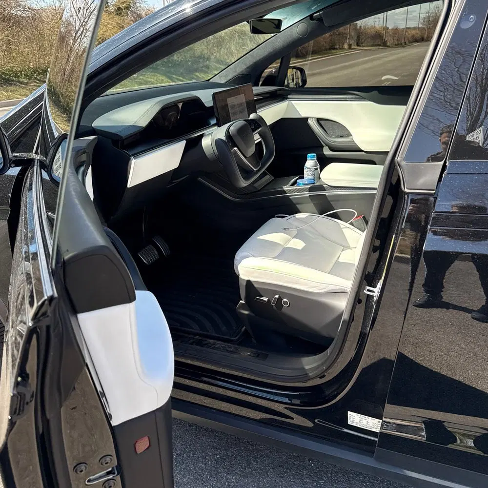 2022 Tesla Model X Plaid
