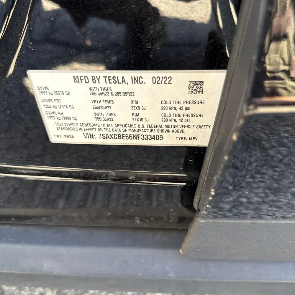 2022 Tesla Model X Plaid