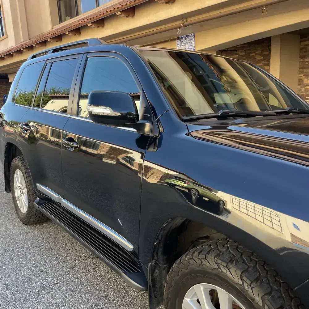 2019 Toyota Land Cruiser Base