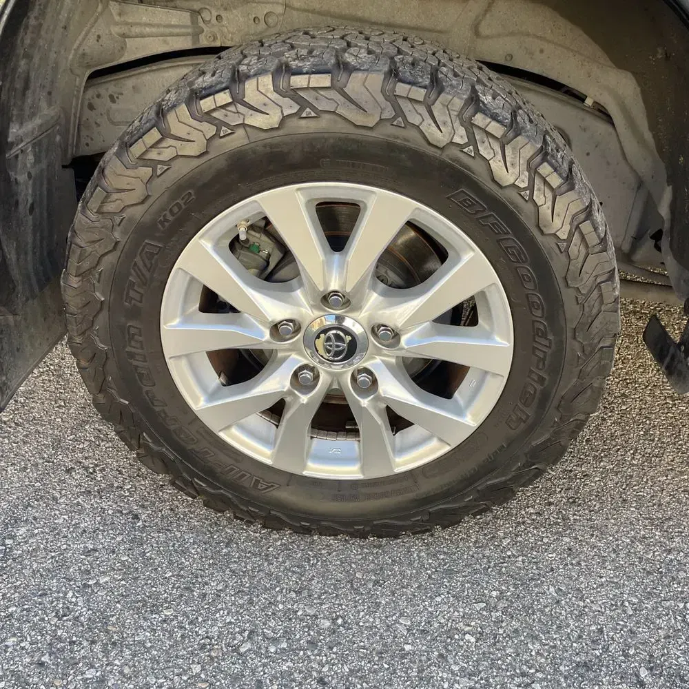 2019 Toyota Land Cruiser Base