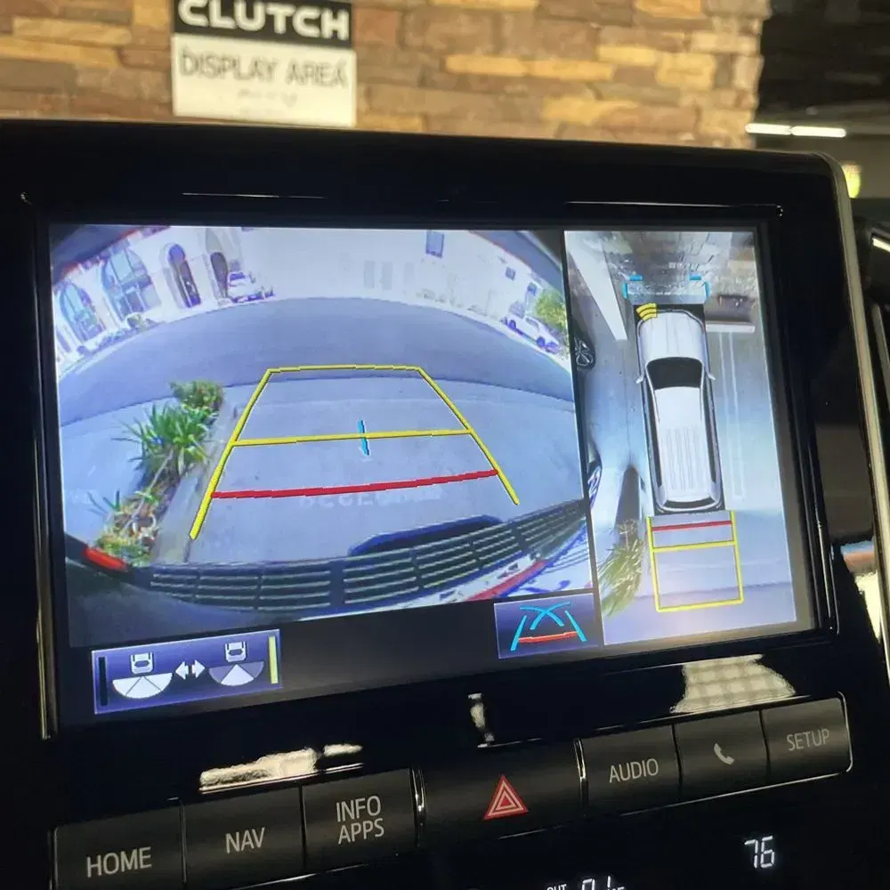 2019 Toyota Land Cruiser Base