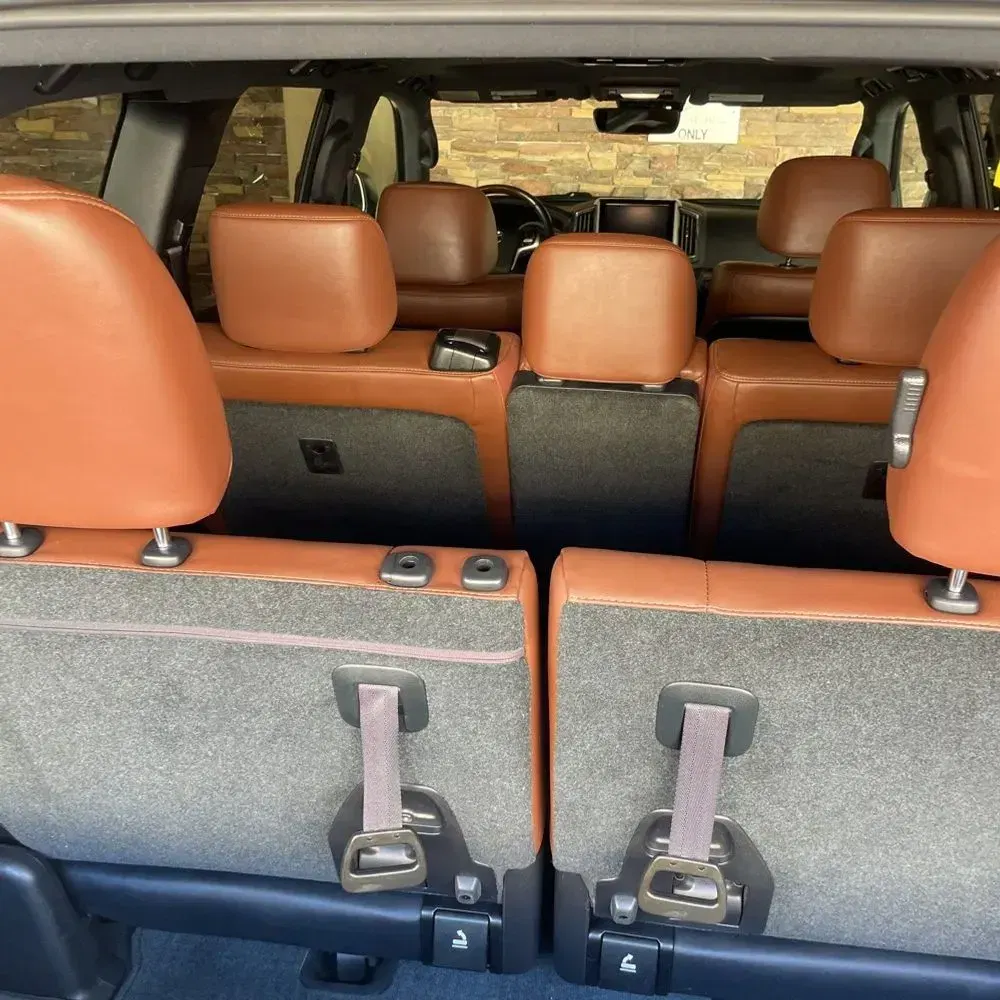 2019 Toyota Land Cruiser Base