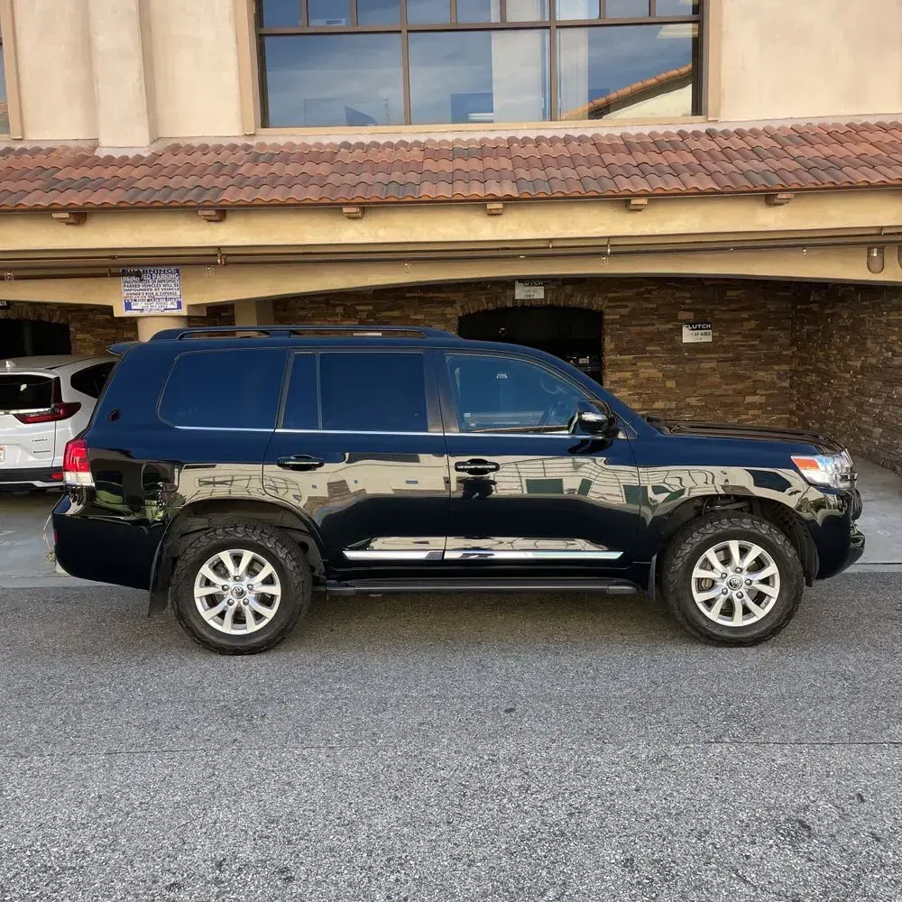 2019 Toyota Land Cruiser Base