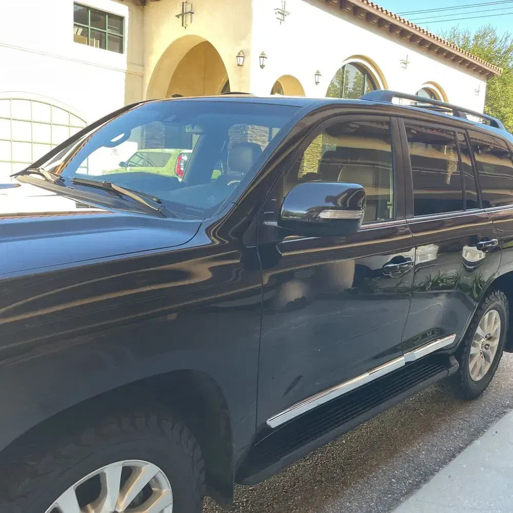 2019 Toyota Land Cruiser Base