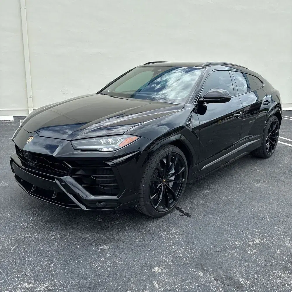 2020 Lamborghini Urus Base
