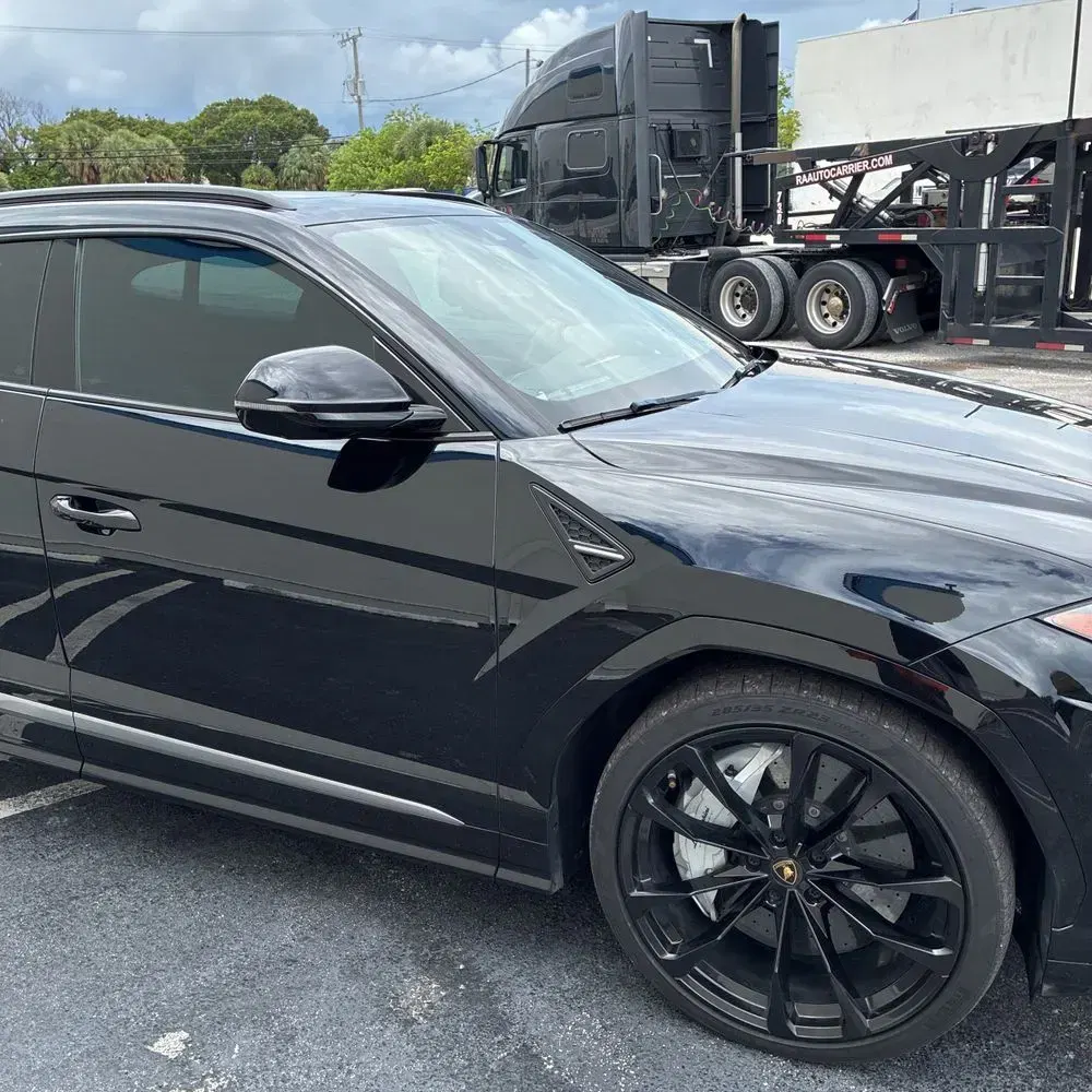 2020 Lamborghini Urus Base