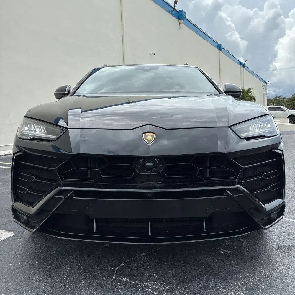 2020 Lamborghini Urus Base