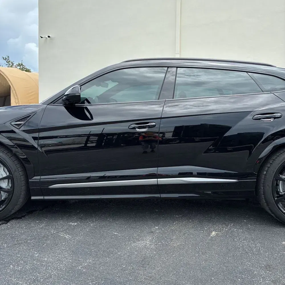 2020 Lamborghini Urus Base