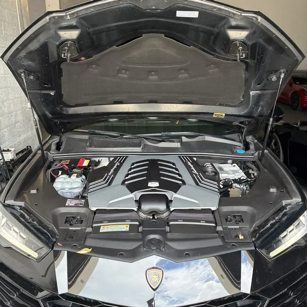 2020 Lamborghini Urus Base