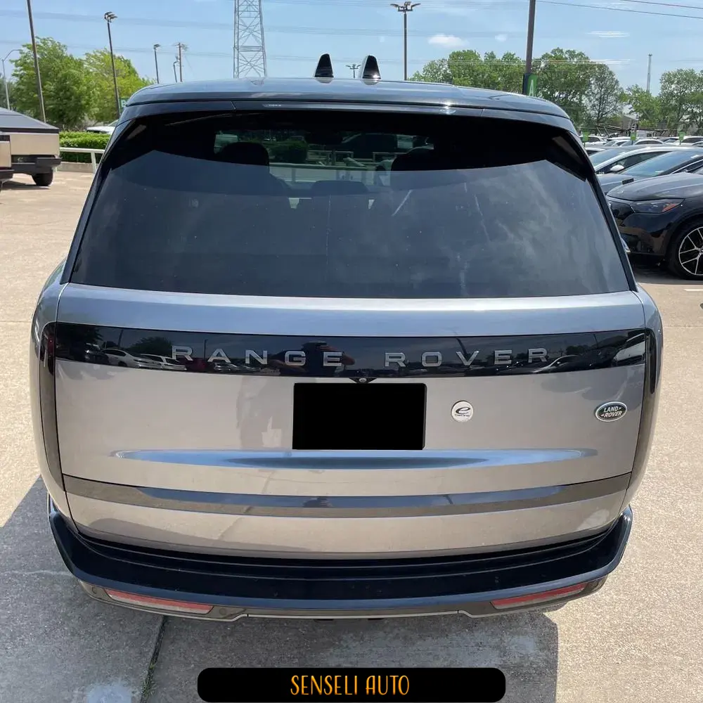 2023 Land Rover Range Rover P530 SE