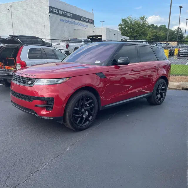 2023 Land Rover Range Rover Sport P360 SE