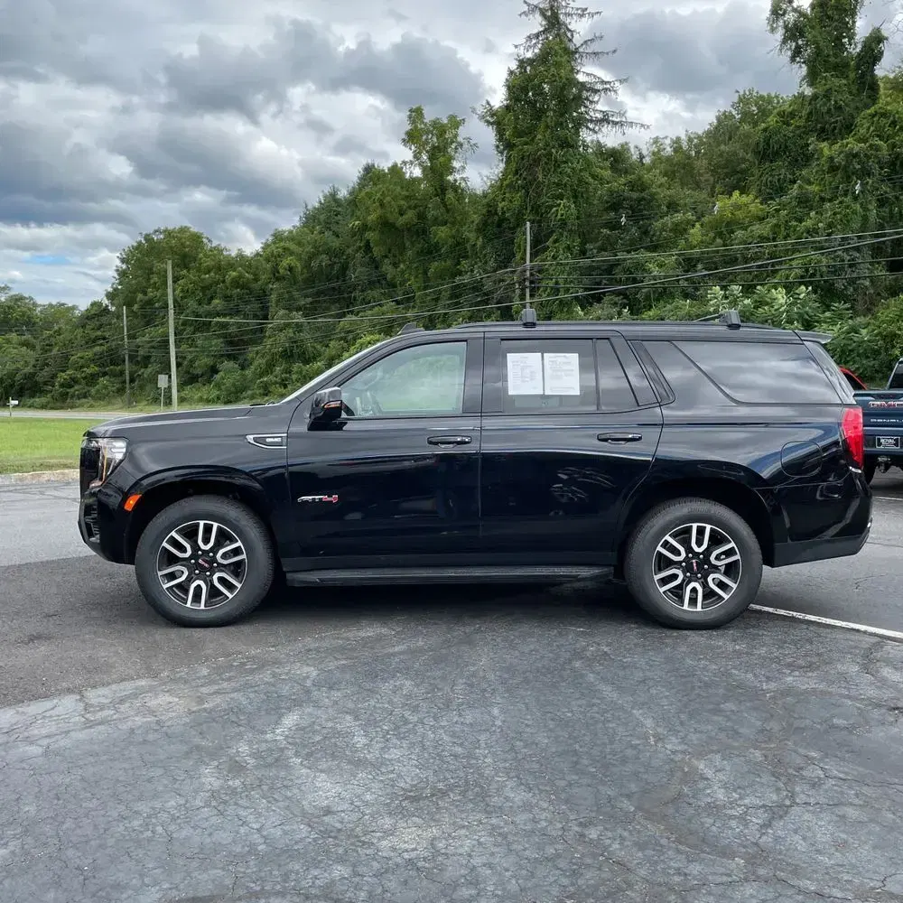 2023 GMC Yukon AT4