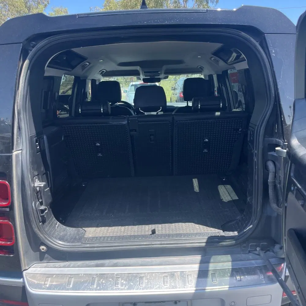 2023 Land Rover Defender 110 S