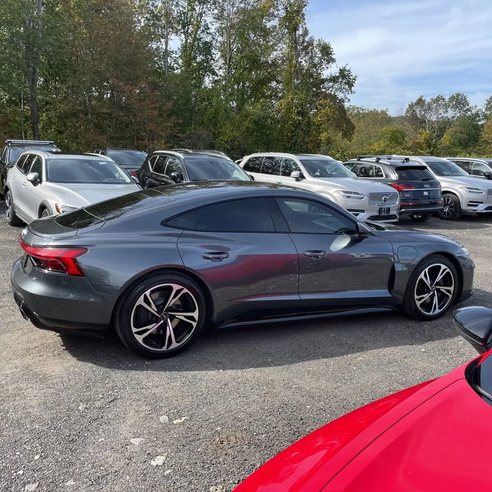 2023 Audi e-tron GT Premium Plus