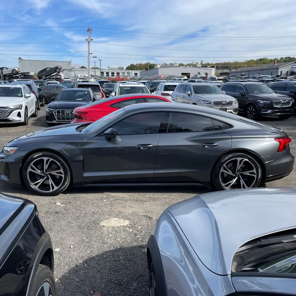 2023 Audi e-tron GT Premium Plus