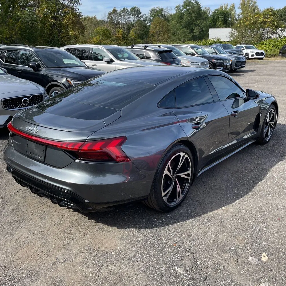 2023 Audi e-tron GT Premium Plus