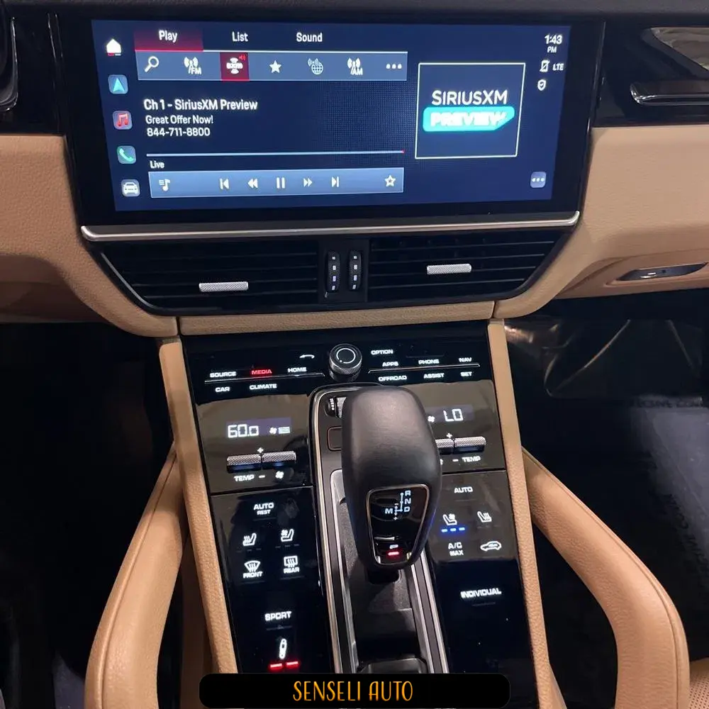 2023 Porsche Cayenne Platinum Edition