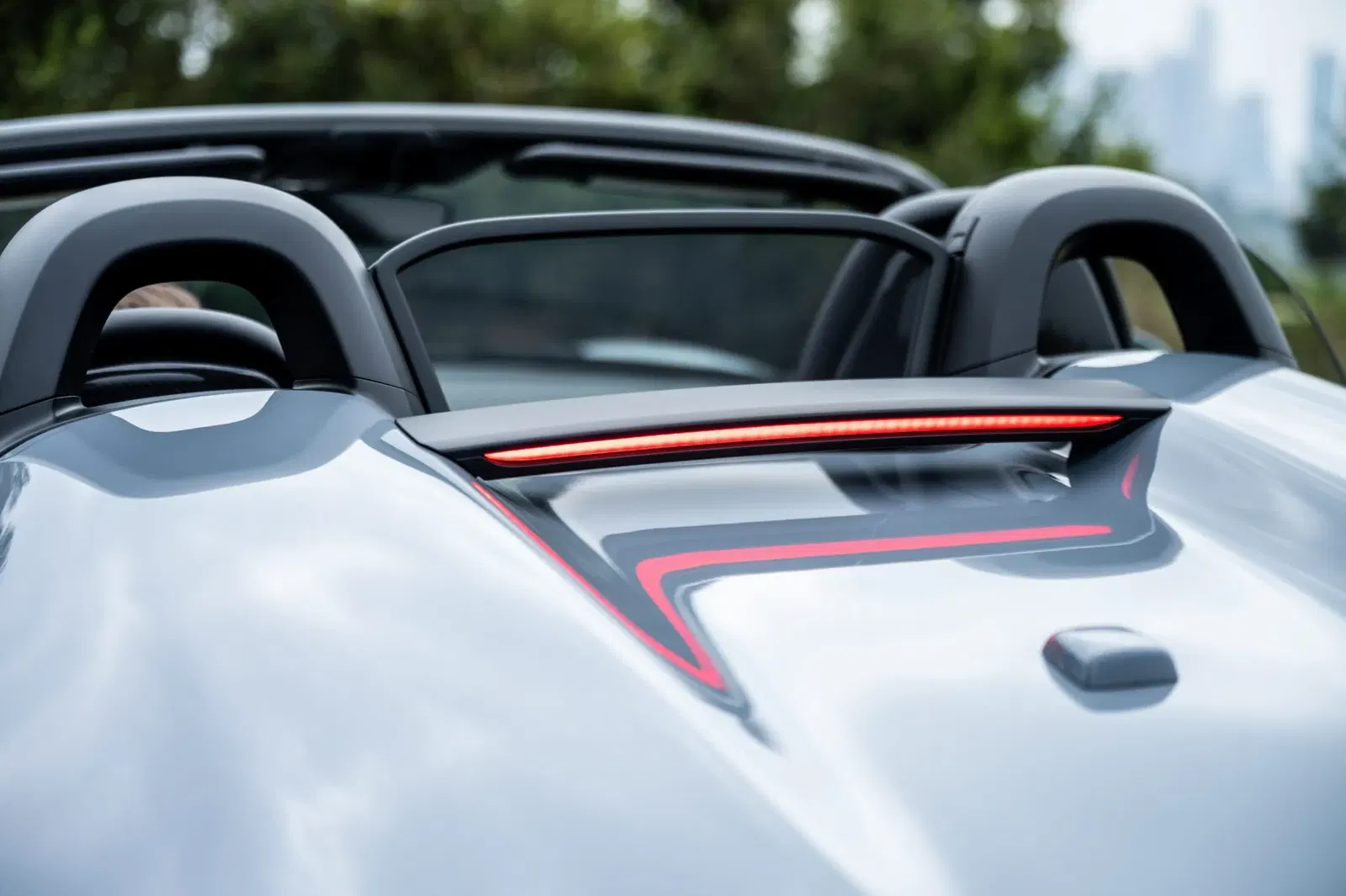 2023 Porsche 718 Spyder 6-Speed