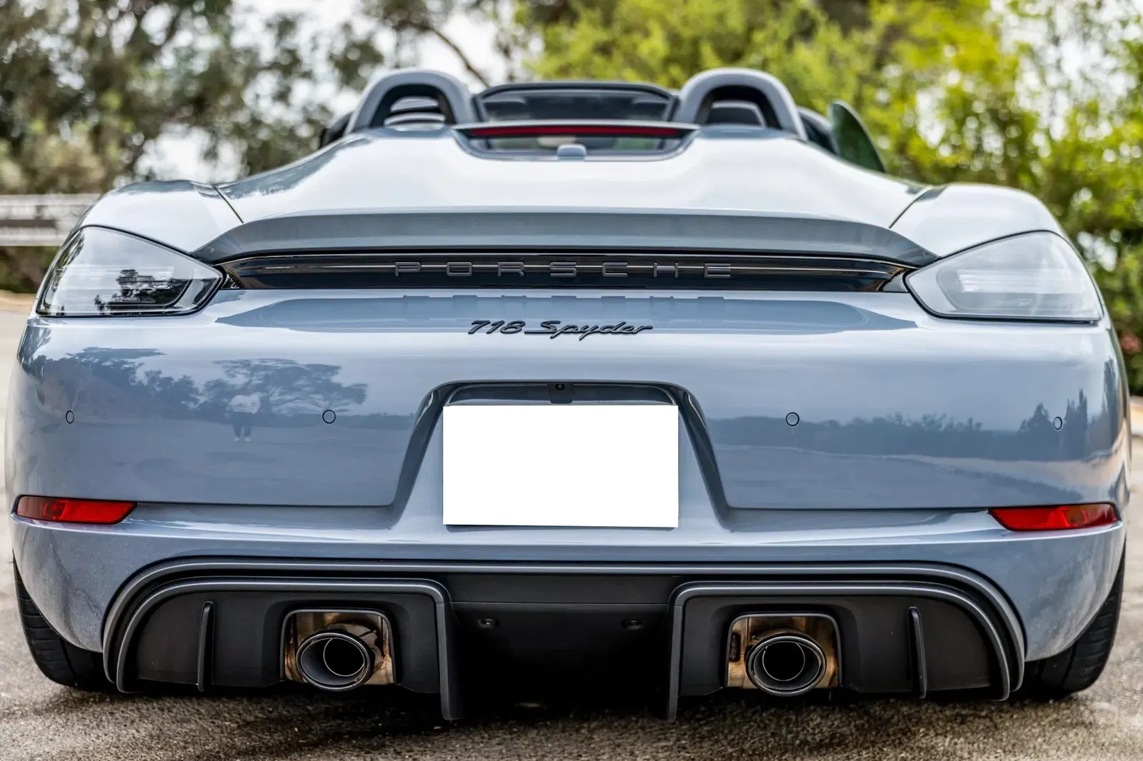 2023 Porsche 718 Spyder 6-Speed