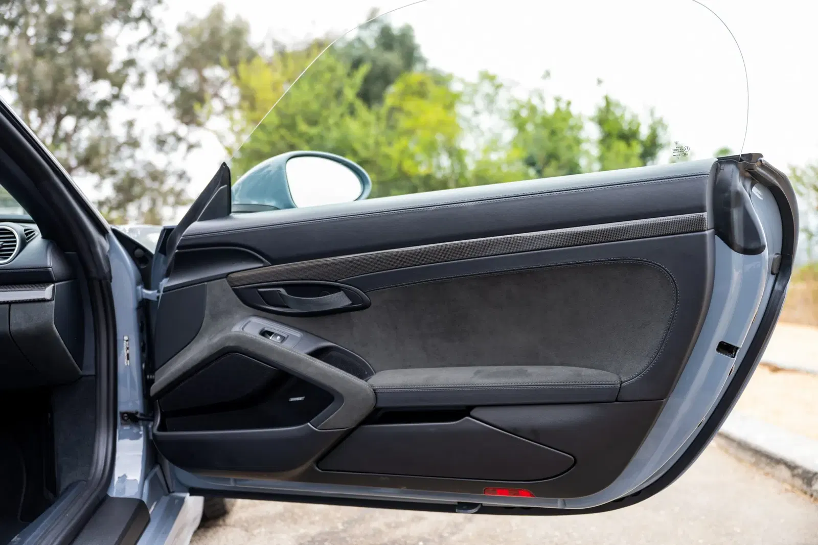 2023 Porsche 718 Spyder 6-Speed