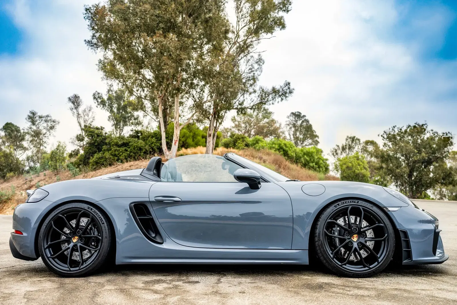 2023 Porsche 718 Spyder 6-Speed