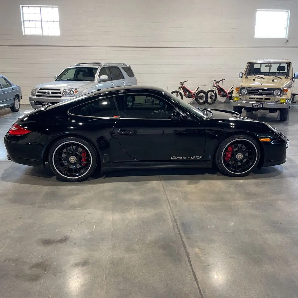 2012 Porsche 911 Carrera 4 GTS