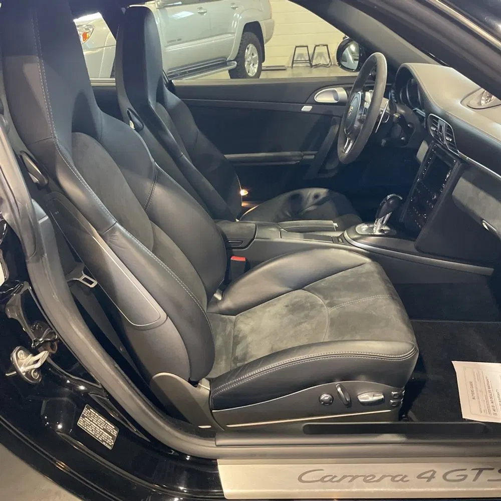 2012 Porsche 911 Carrera 4 GTS