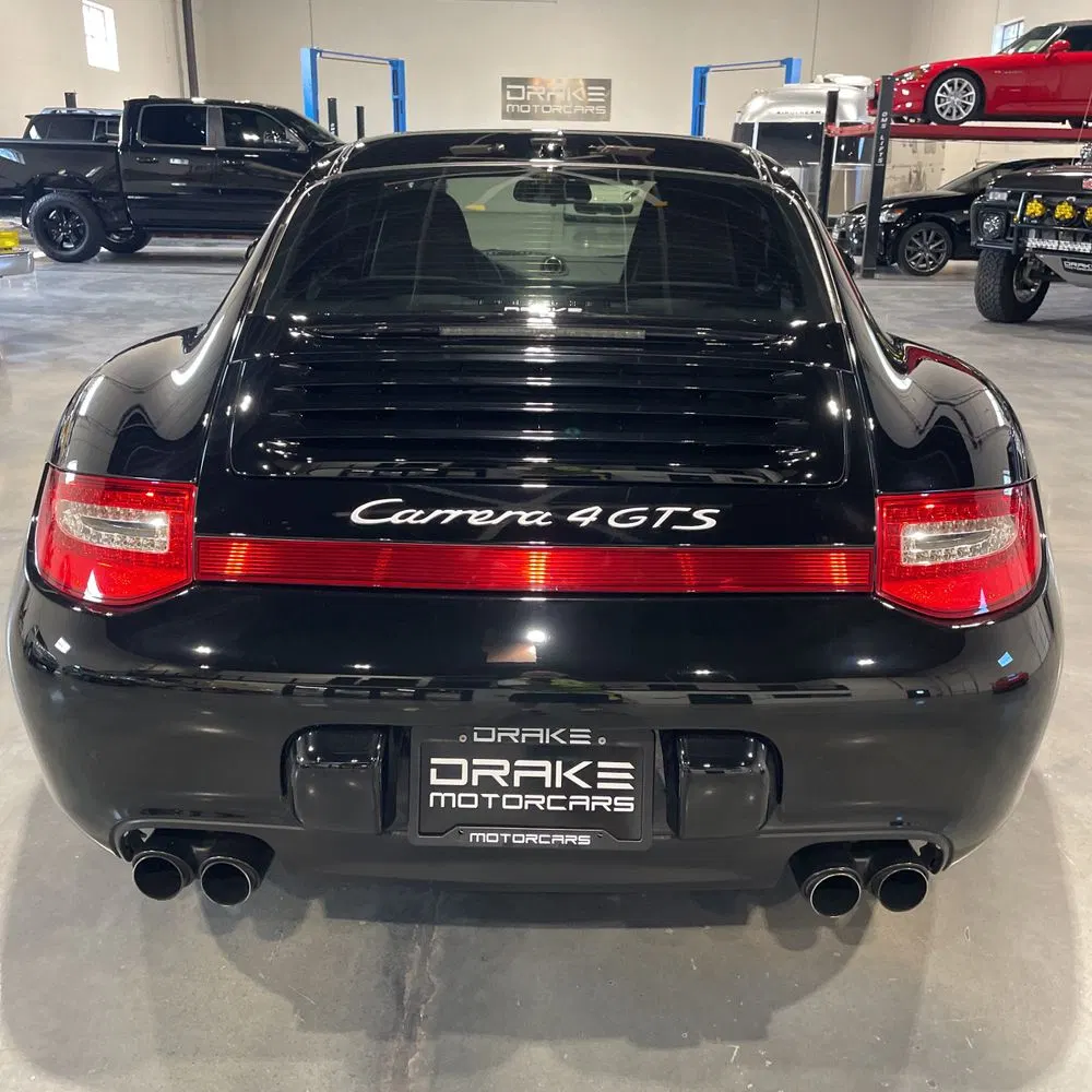2012 Porsche 911 Carrera 4 GTS