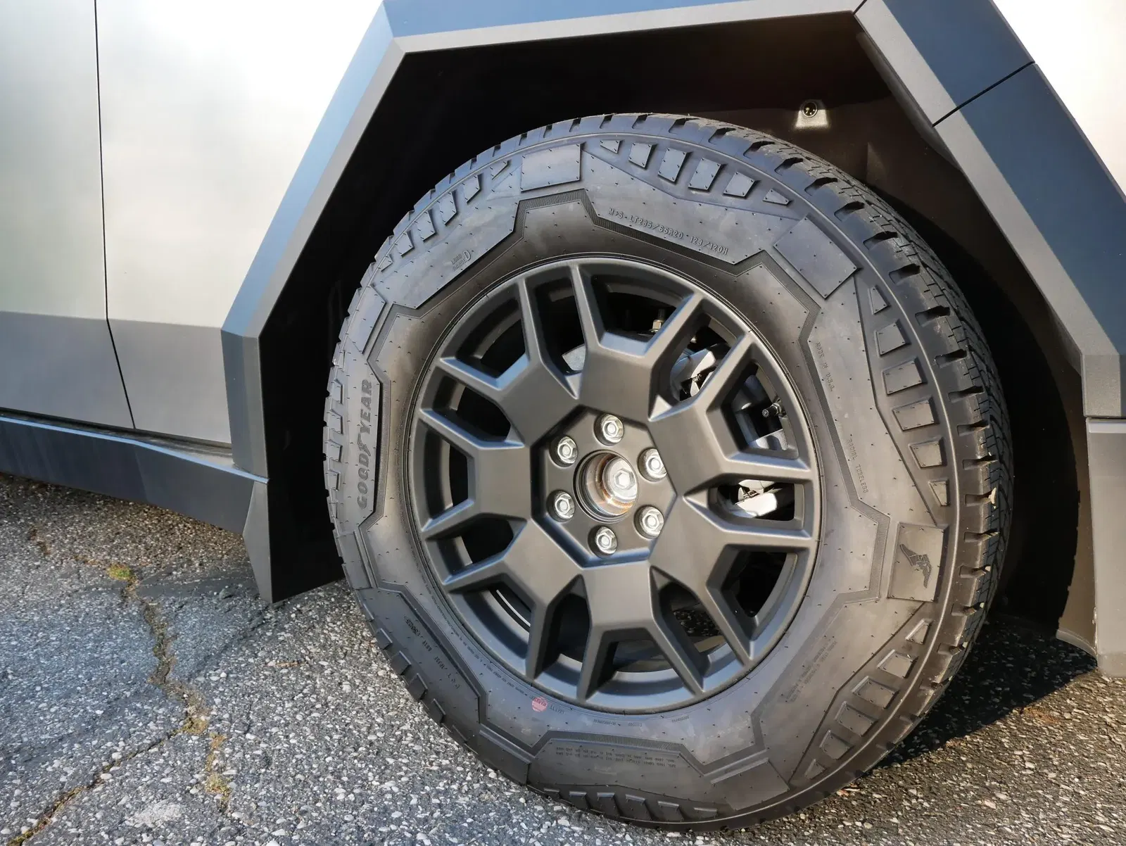 2024 Tesla Cybertruck AWD Foundation Series