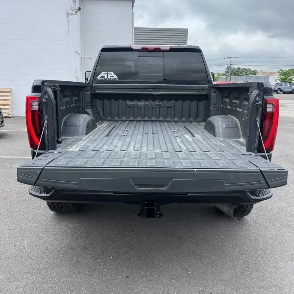 2024 GMC Sierra 3500HD Denali Ultimate