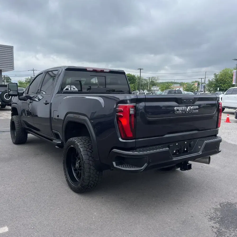 2024 GMC Sierra 3500HD Denali Ultimate