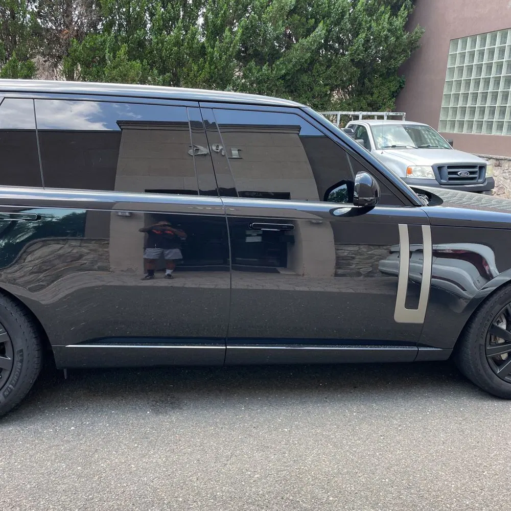 2024 Land Rover Range Rover SE P400