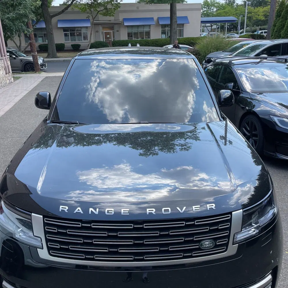 2024 Land Rover Range Rover SE P400