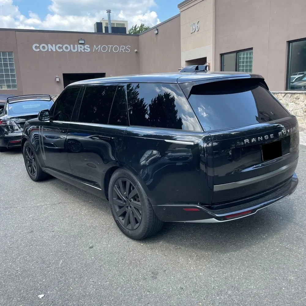 2024 Land Rover Range Rover SE P400