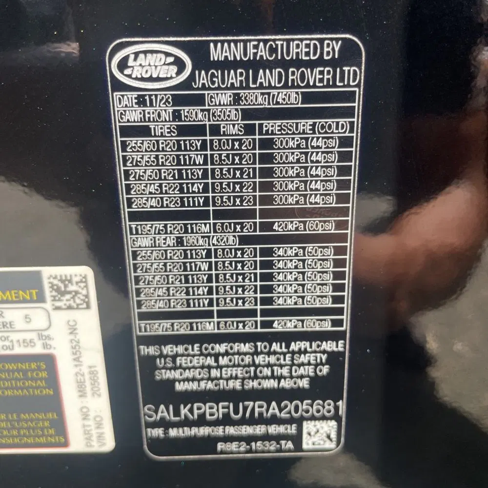 2024 Land Rover Range Rover SE P400