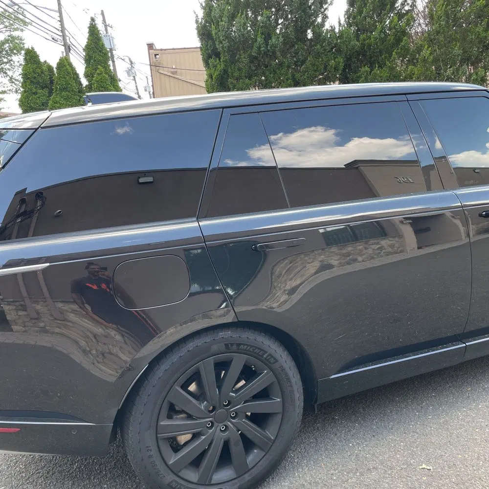 2024 Land Rover Range Rover SE P400