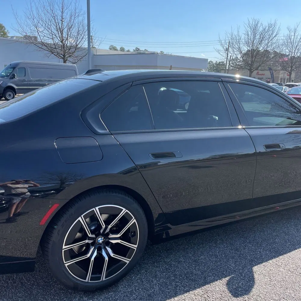 2023 BMW 7-Series 740i