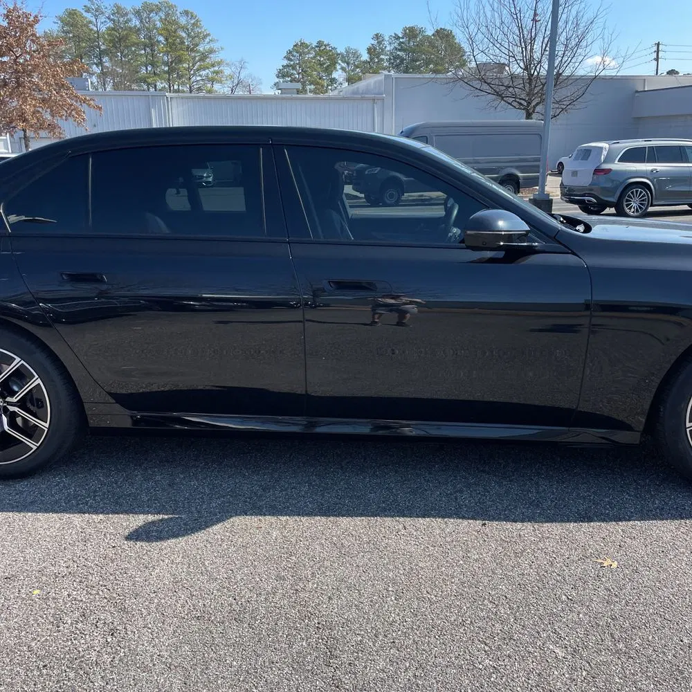 2023 BMW 7-Series 740i