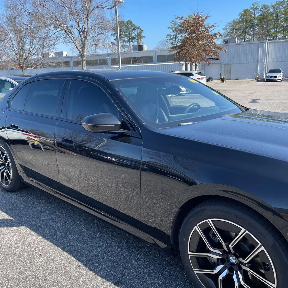 2023 BMW 7-Series 740i