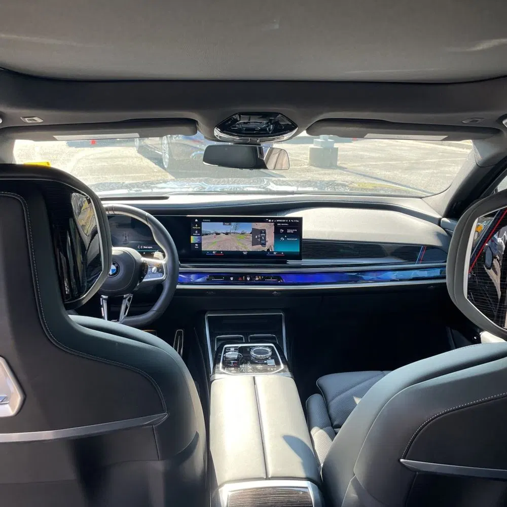 2023 BMW 7-Series 740i