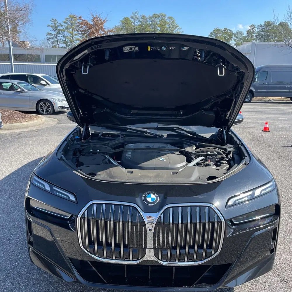 2023 BMW 7-Series 740i