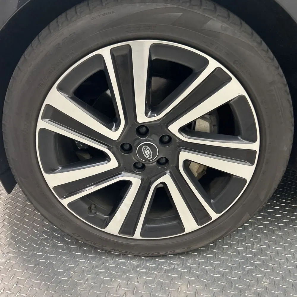 2023 Land Rover Range Rover P400 SE